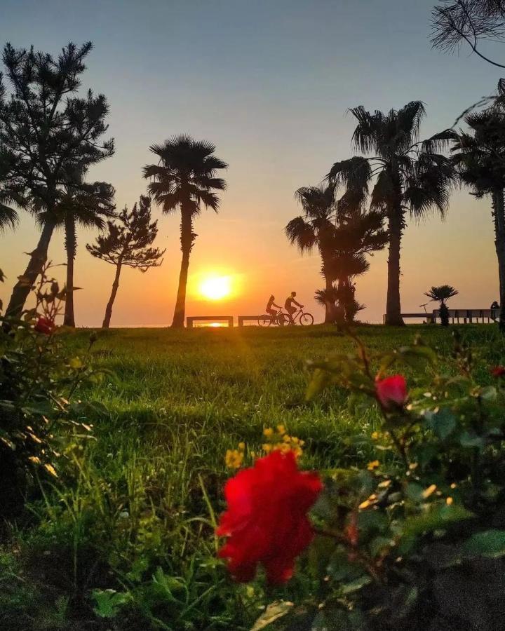 Orbi City บาทูมิ ภายนอก รูปภาพ
