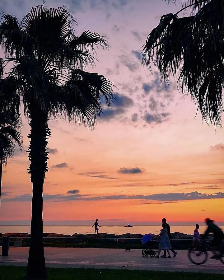 Orbi City บาทูมิ ภายนอก รูปภาพ